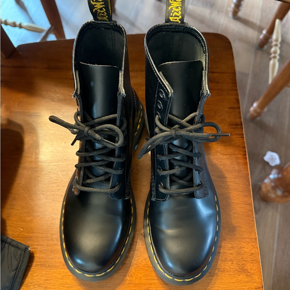 Dr. Martens 1460 women’s smooth leather boots
